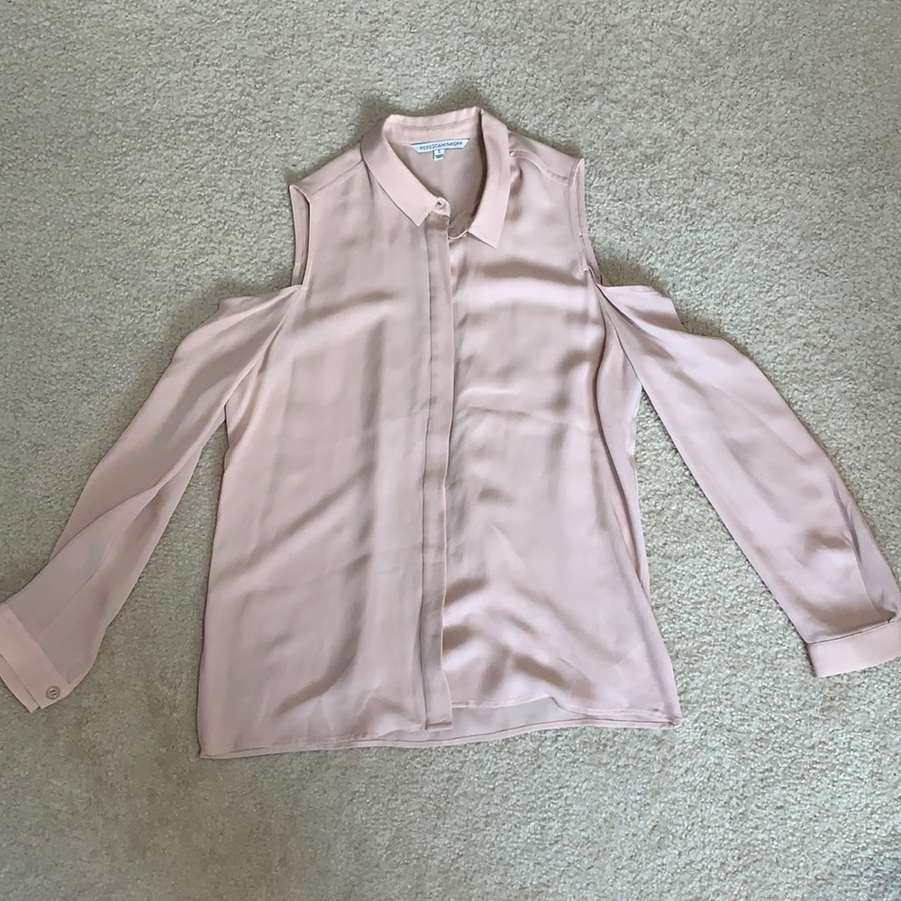 Women’s cut sleeve blouse